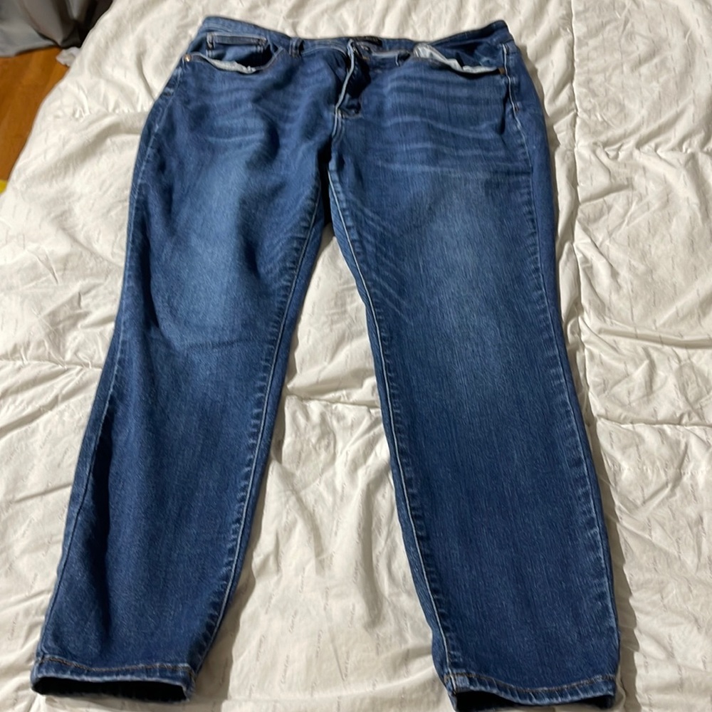 Judy Blue-18W